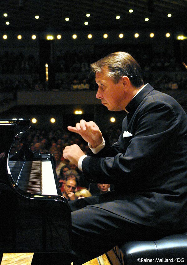 ミハイル・プレトニョフ ピアノ・リサイタル | 2025年のプログラム