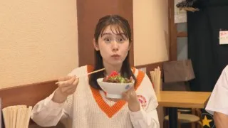 加藤愛アナが愛知県常滑市の愛されフード『とり伊のどて丼』を調査！ 味噌しみしみのホロリとやわらかな復活の味