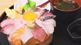 “はみ出る海鮮丼”がお値打ちすぎる！？日替わりパンが食べ放題の店も 愛知県名古屋市のお値打ちグルメを調査