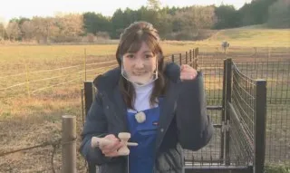 富士山と牛が祝福　牧場で挙げる結婚式