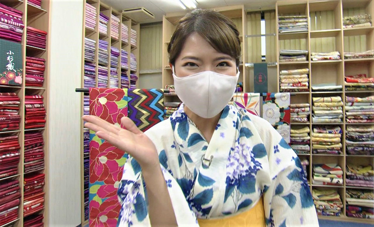 元caのアナウンサーがpr 北陸の織物の技術でマスクを製造 Cbc Magazine Cbcマガジン