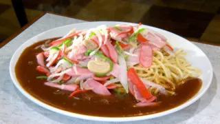「ヨコイ」のあんかけスパは、“おじ様ランチ”である