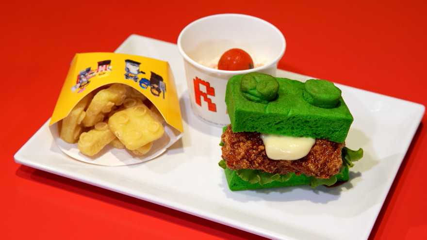 レゴブロック形のバンズがかわいすぎる！？料理はすべて凄腕シェフが監修！「レゴランド・ジャパンお目当てランキング」ベスト5