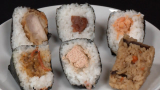 名物は桃から飛び出る桃太郎！1日約5000個も売れる！？四日市市の大人気おにぎり専門店とは