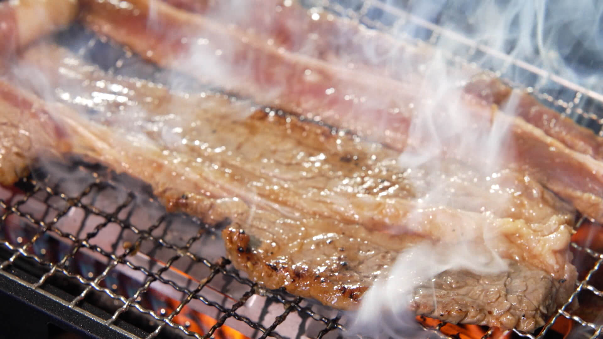 約1坪しかない直売所！？牛タンからステーキまで超お値打ち！安いのにやわらかい肉の秘密とは