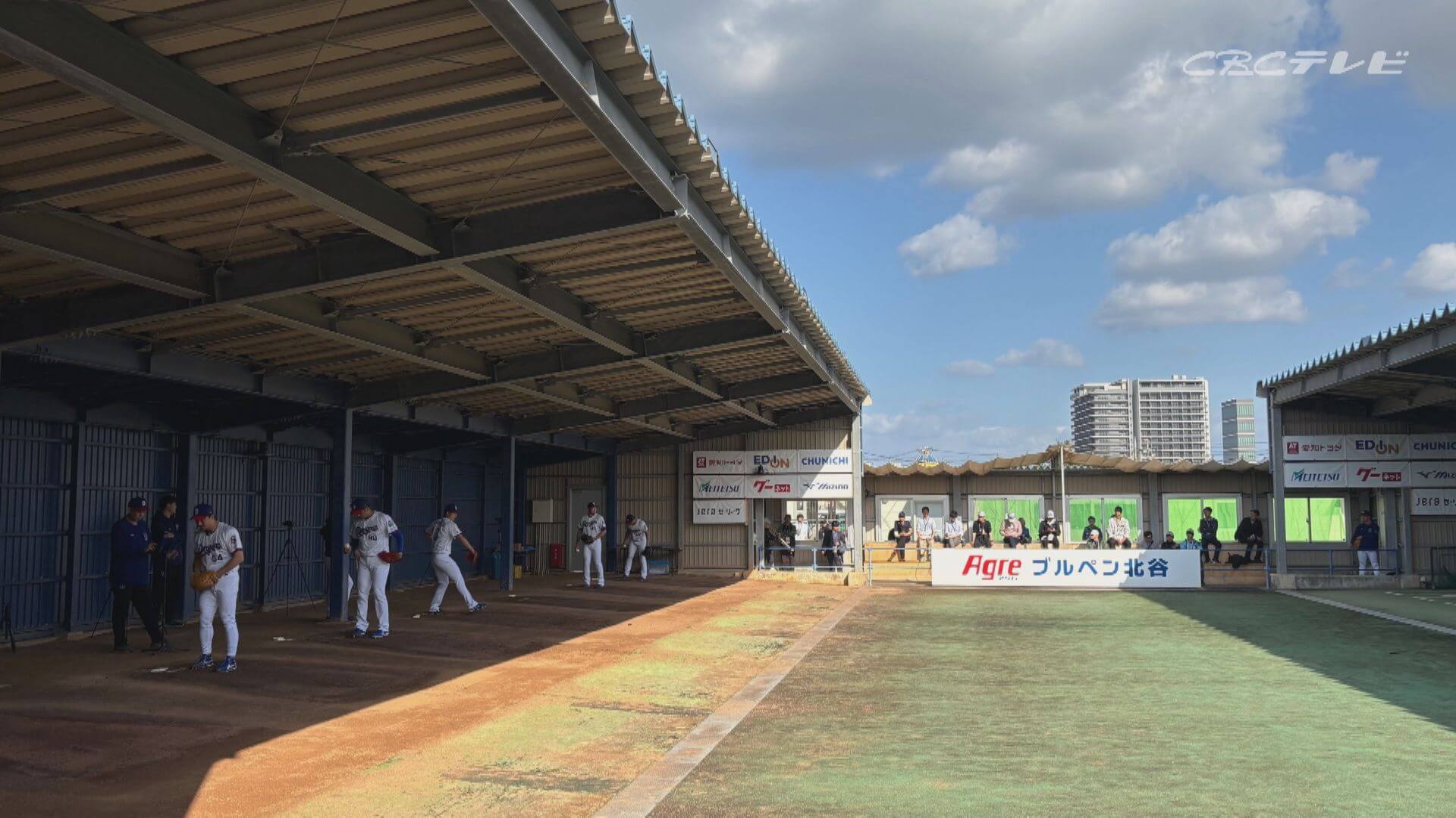 竜の「投手王国」復活への手応え！沖縄キャンプブルペンで見た圧巻の光景