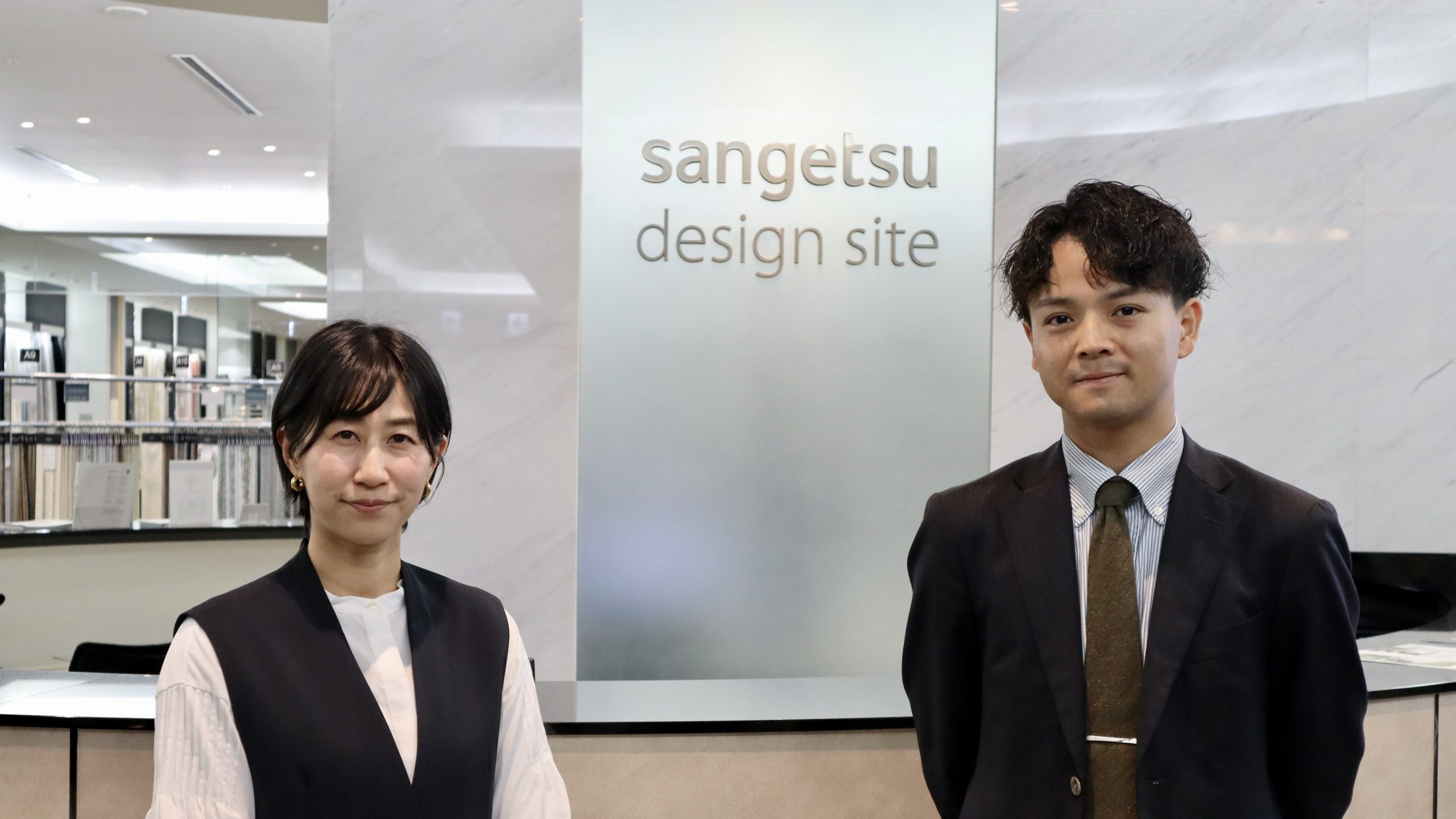 CBCテレビ　me:tone編集部　サンゲツ人事部・小川果林さん（写真左）と営業課・加藤友章さん（写真右）
