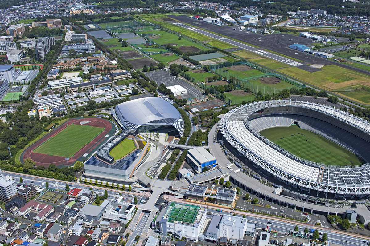 画像：『写真AC』より武蔵野の森総合スポーツプラザ