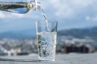 天然の炭酸水に味をつけよう！国産「サイダー」の誕生と人気飲料への道