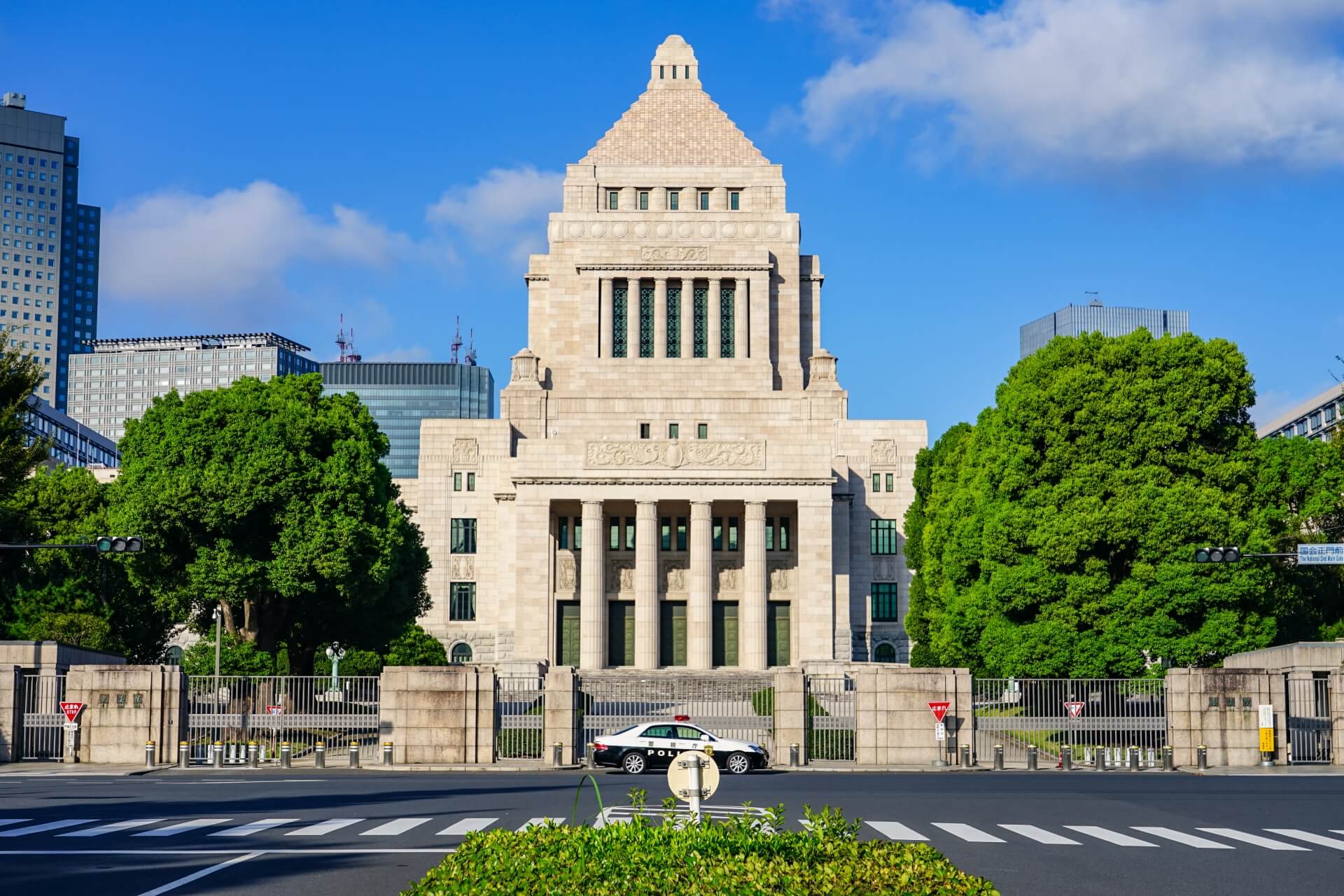 イメージ画像：「国会議事堂」（写真ACより）