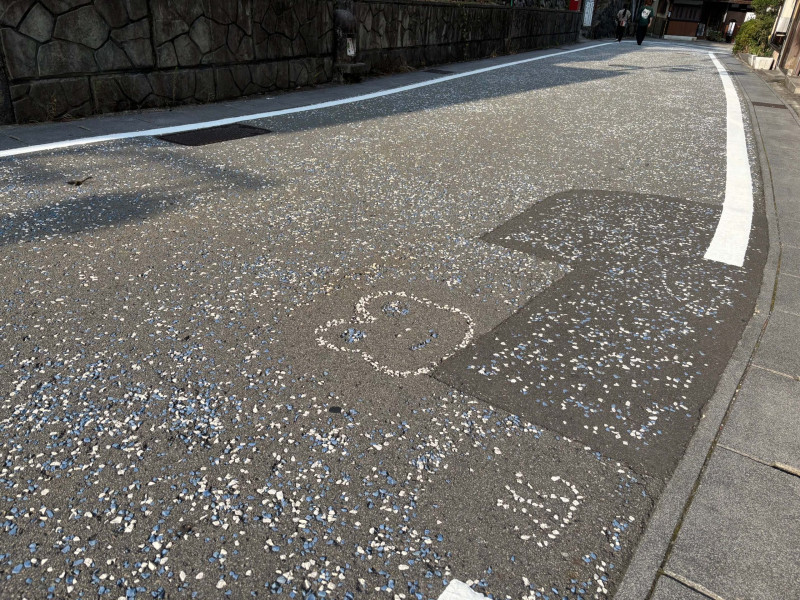 下呂温泉の道路（岐阜県）：筆者撮影