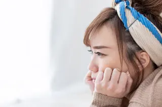 「裸を見せない」がマンネリ防止に？「パートナーに言えないことは全て浮気」…衝撃の恋愛論とは？