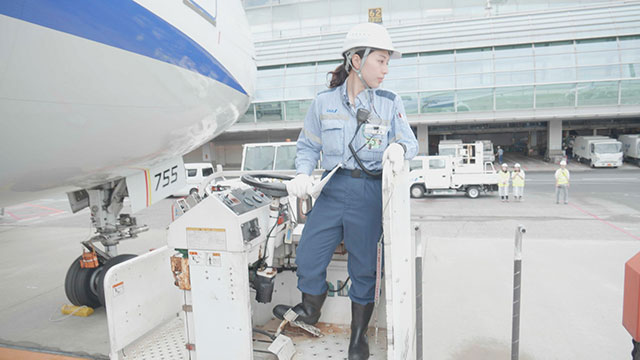 日本一利用客が多い 羽田空港 巨大飛行機を定時出発させる舞台裏 ｂａｃｋｓｔａｇｅ バックステージ Cbcテレビ