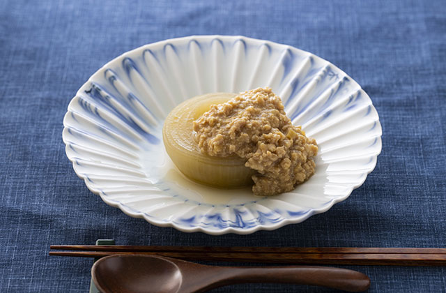 新玉ねぎのやわらか煮 そぼろみそ
