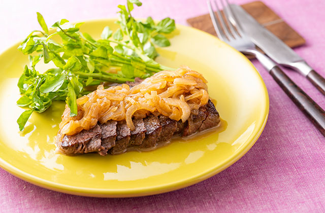 ビーフステーキ オニオンソース