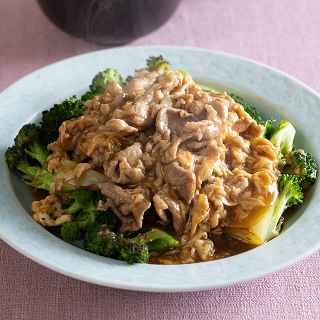 蒸し焼きブロッコリーの肉玉あんかけ