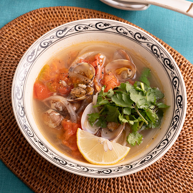 あさりとトマトのベトナム風スープ
