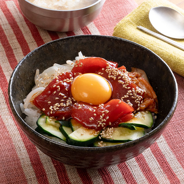 まぐろのビビンバ丼・卵白スープ