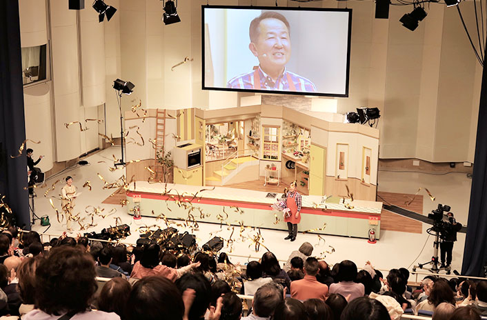 トークショーでサプライズ