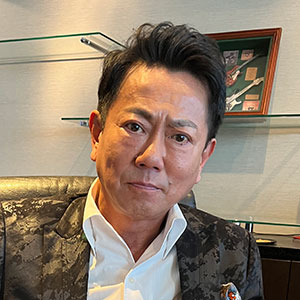 星川社長／東幹久