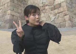 RCC田村友里アナがバットマン姿で熱くリポート!福山城が築城400年で大リニューアル!